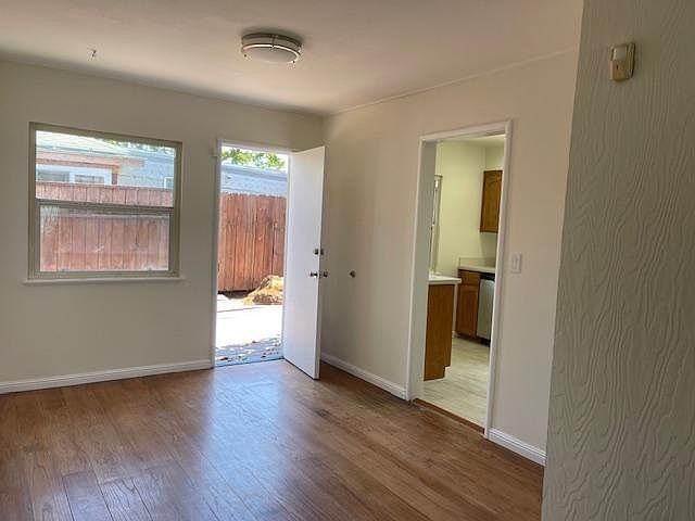 20758 Gribben Ave photo 5