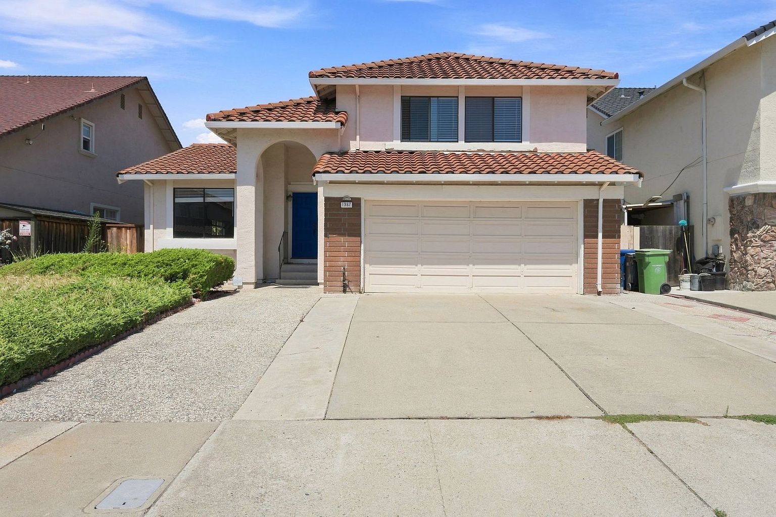 1387 Xavier Ave photo 2
