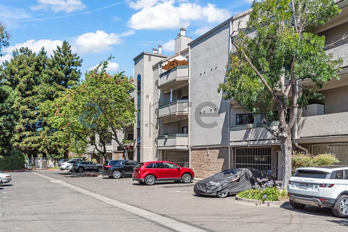 Apartments on Kay Avenue · Hayward photo 3
