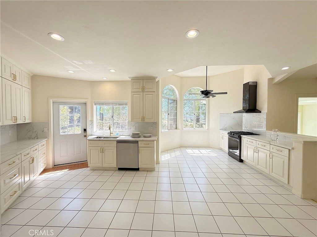 39850 Kapalua Way photo 5