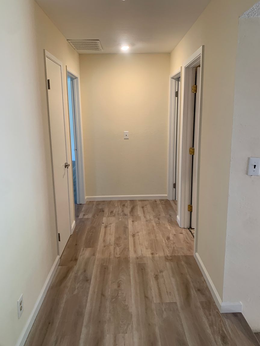 25181 Campus Dr photo 2