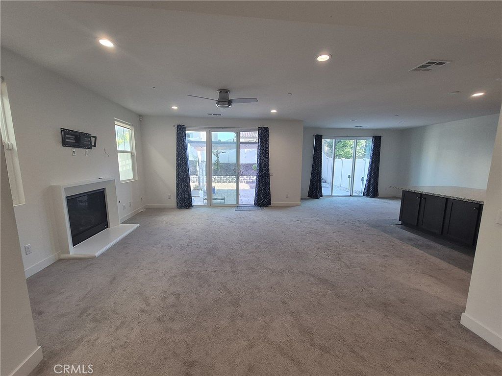 38565 Fairfield Hts photo 4