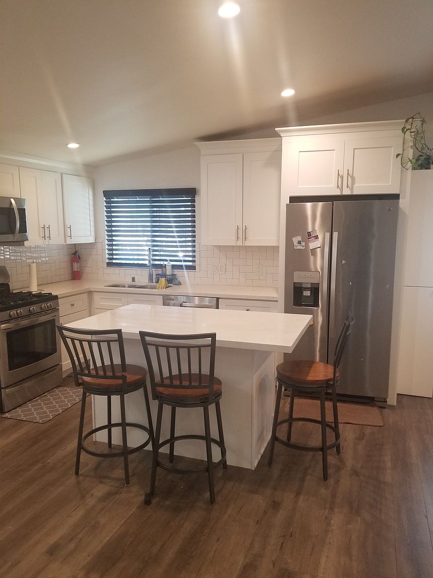 775 Beryl Pl photo 4