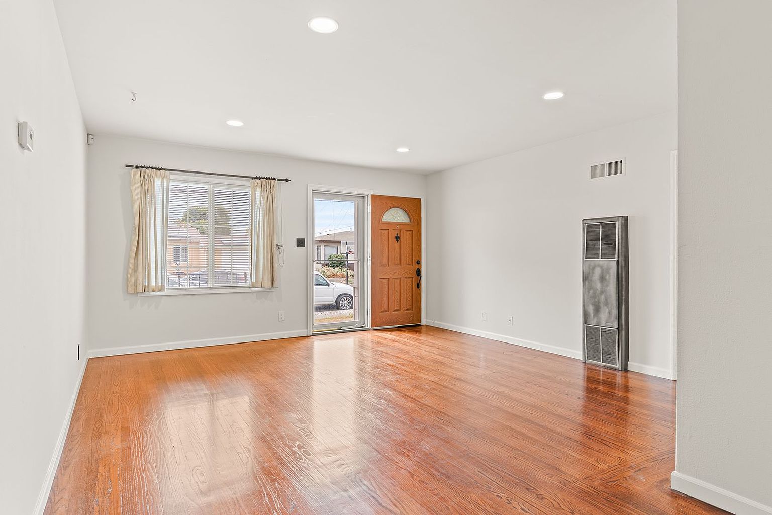 26539 Flamingo Ave photo 5