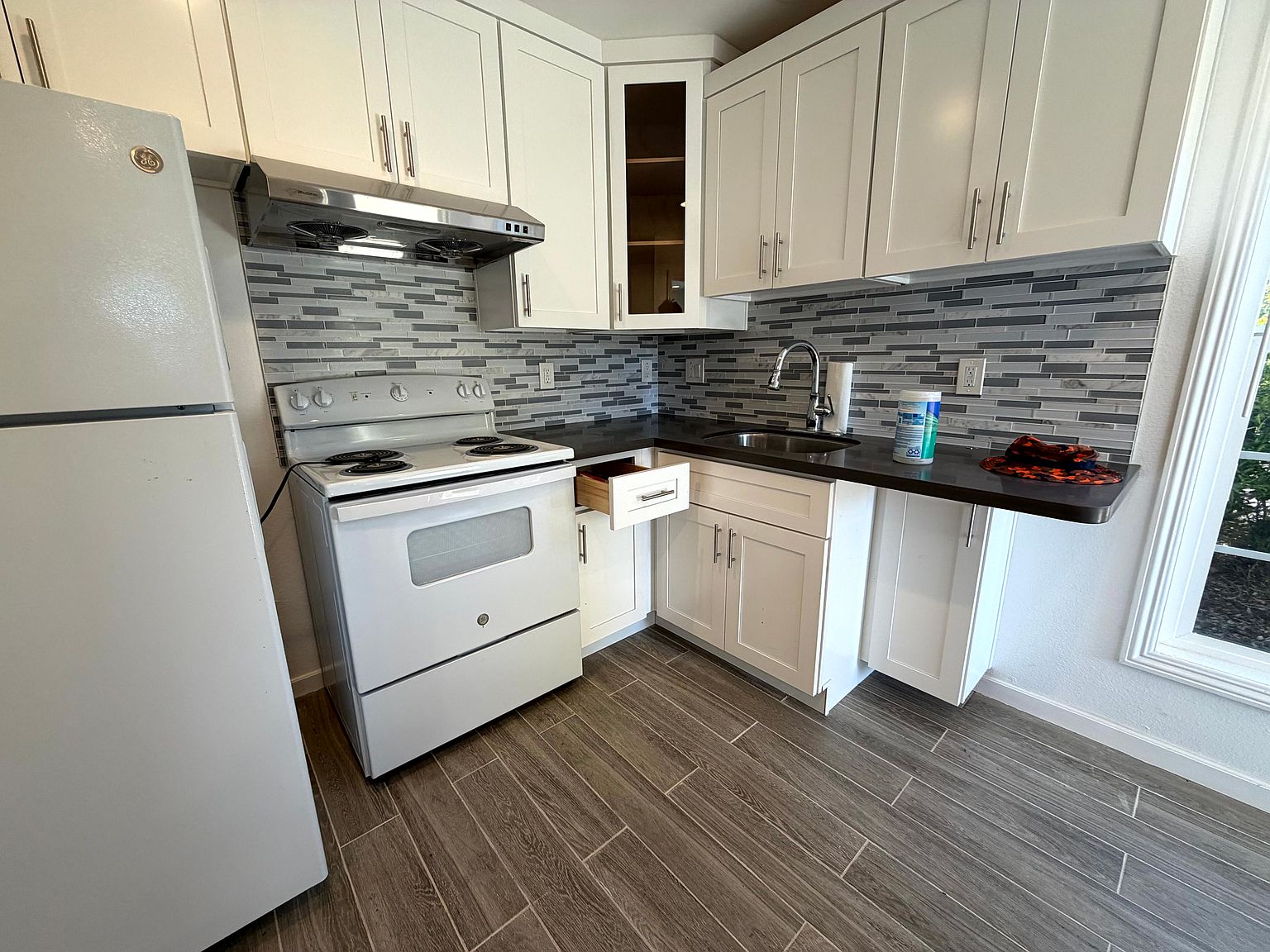 30917 Periwinkle Dr photo 3