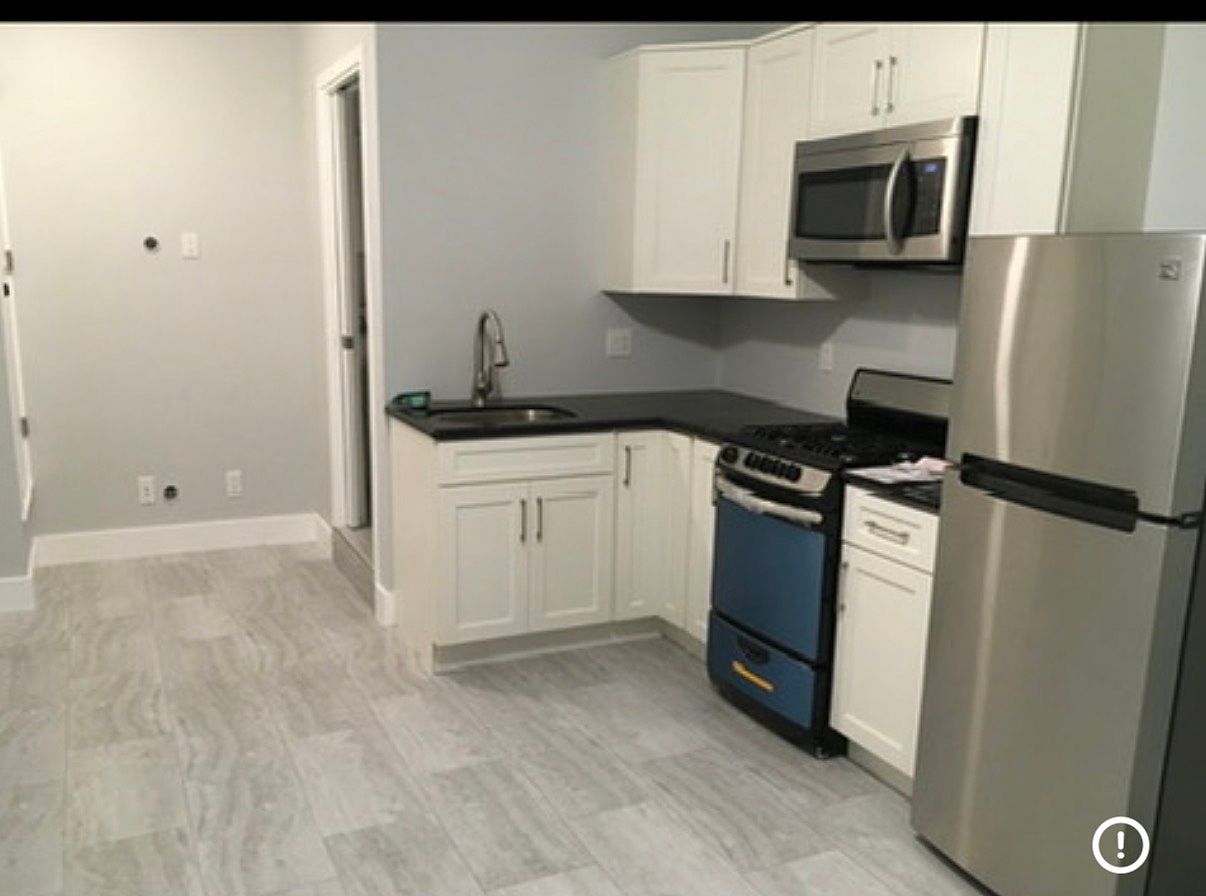 28055 Harvey Ave photo 3