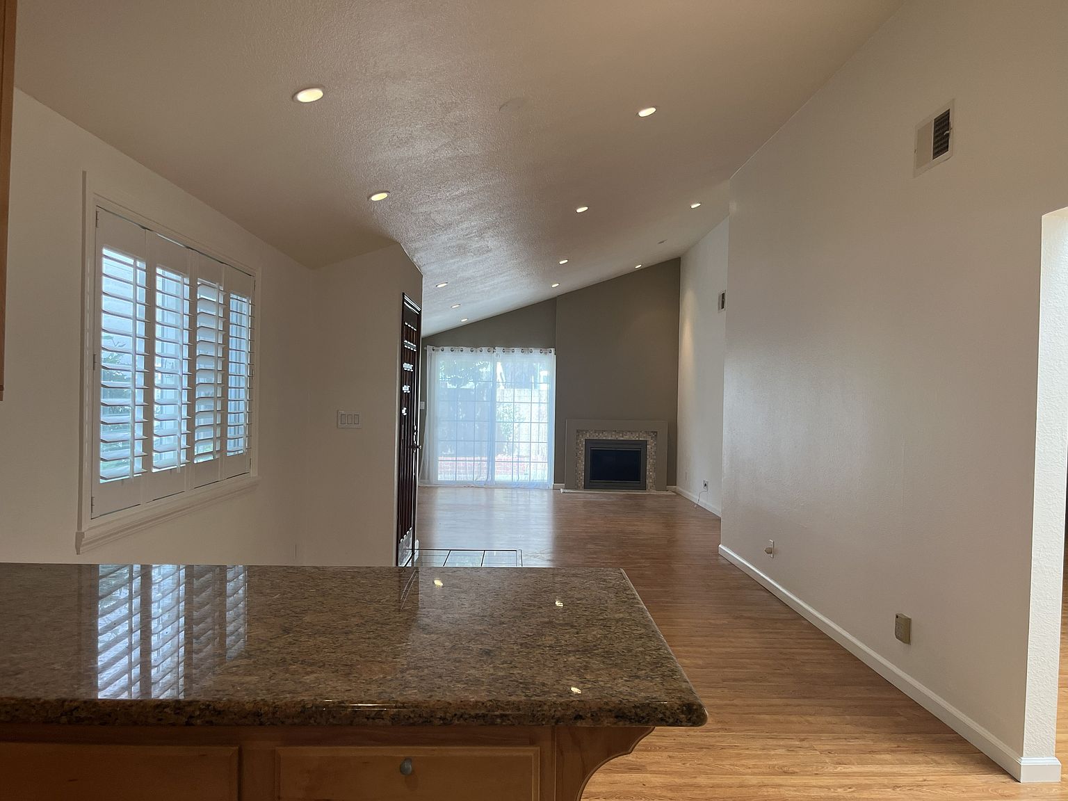 33164 Quail Dr photo 2
