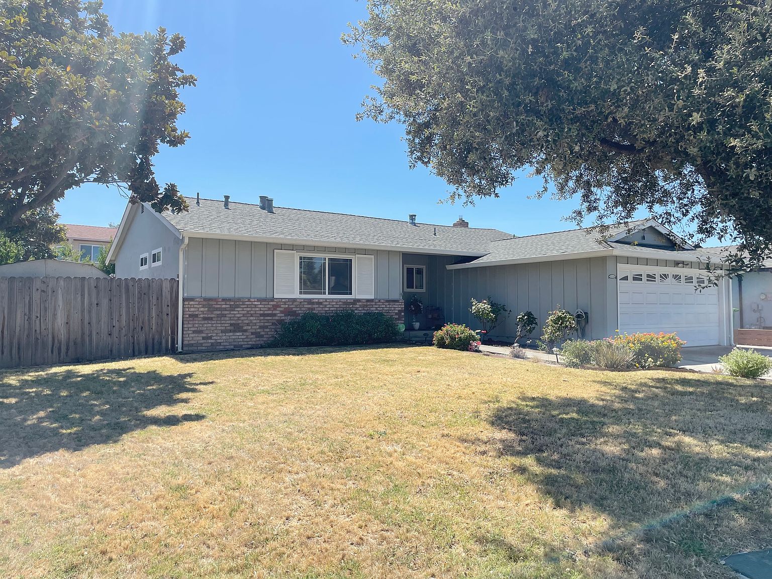 32233 Crest Ln photo 4