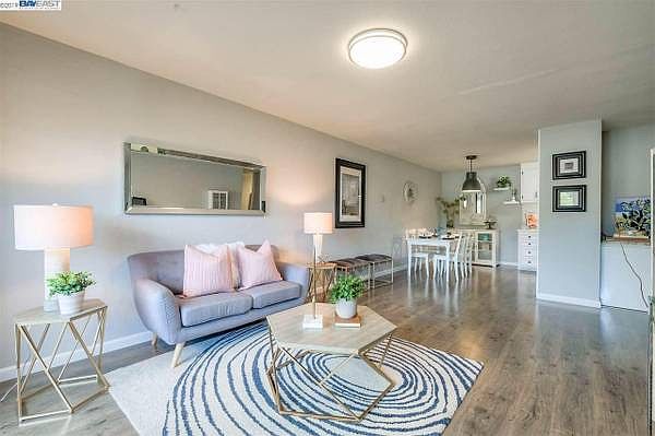 38228 Paseo Padre Pkwy photo 3