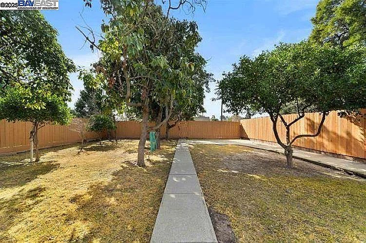 37391 Mission Blvd photo 3