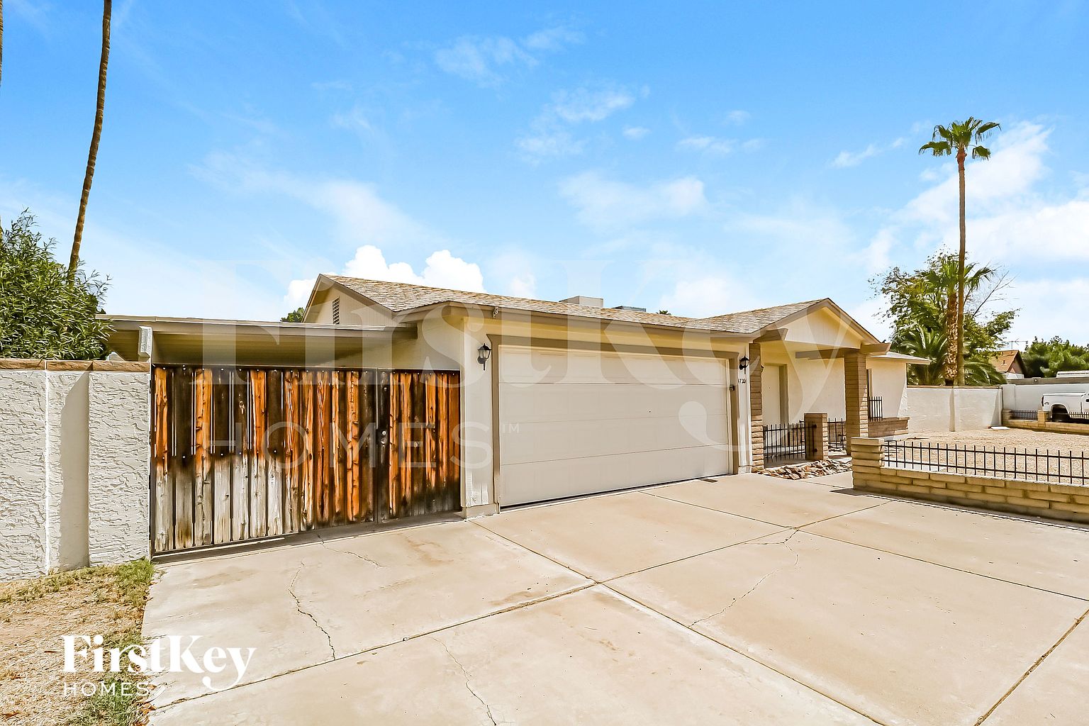 4720 W Larkspur Dr photo 2
