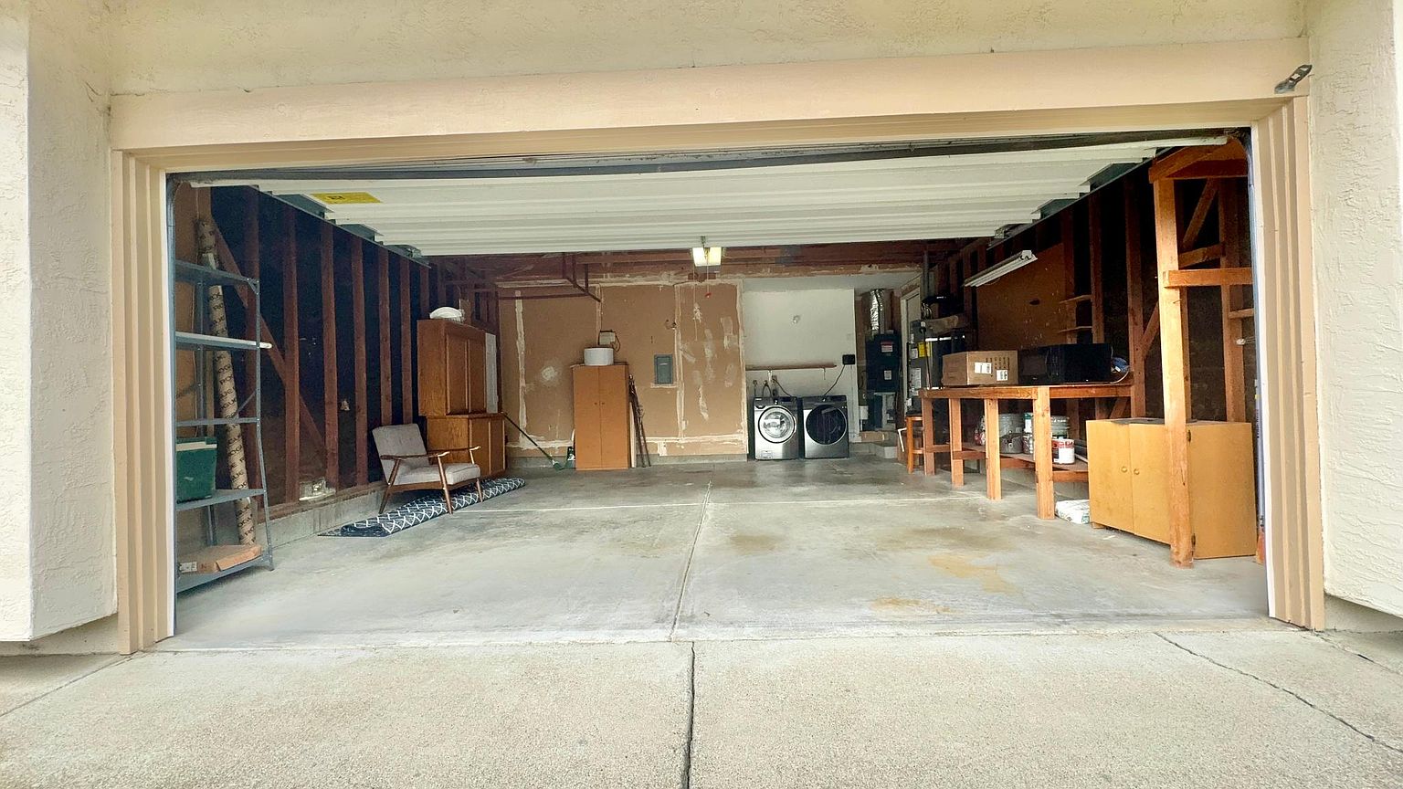 1391 Hardy Pl photo 3