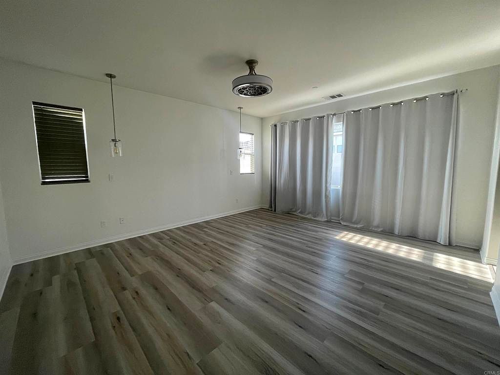 1079 Calle Deceo