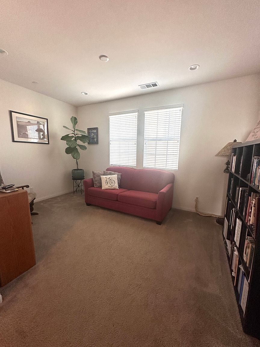 16233 Veridian Cir photo 5