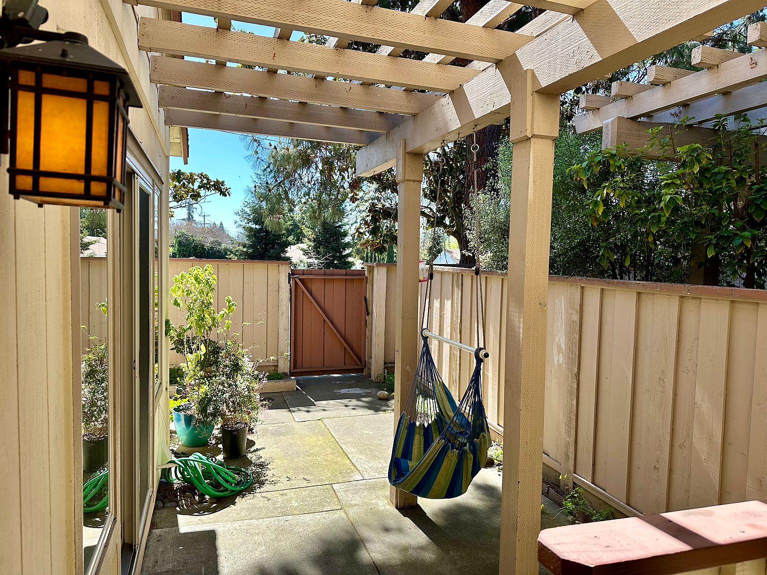 38486 Redwood Ter photo 3