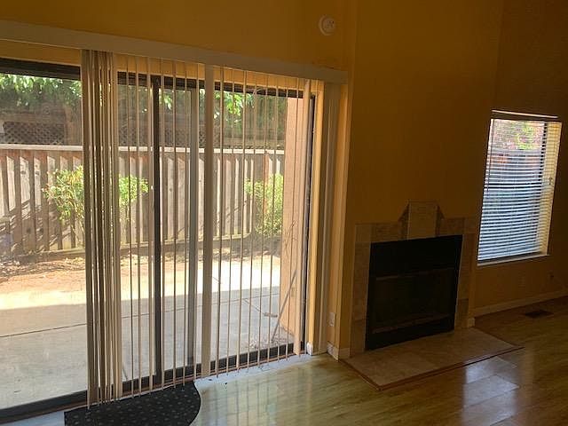 126 Lurene Dr photo 2