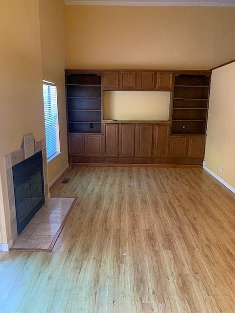 126 Lurene Dr photo 5
