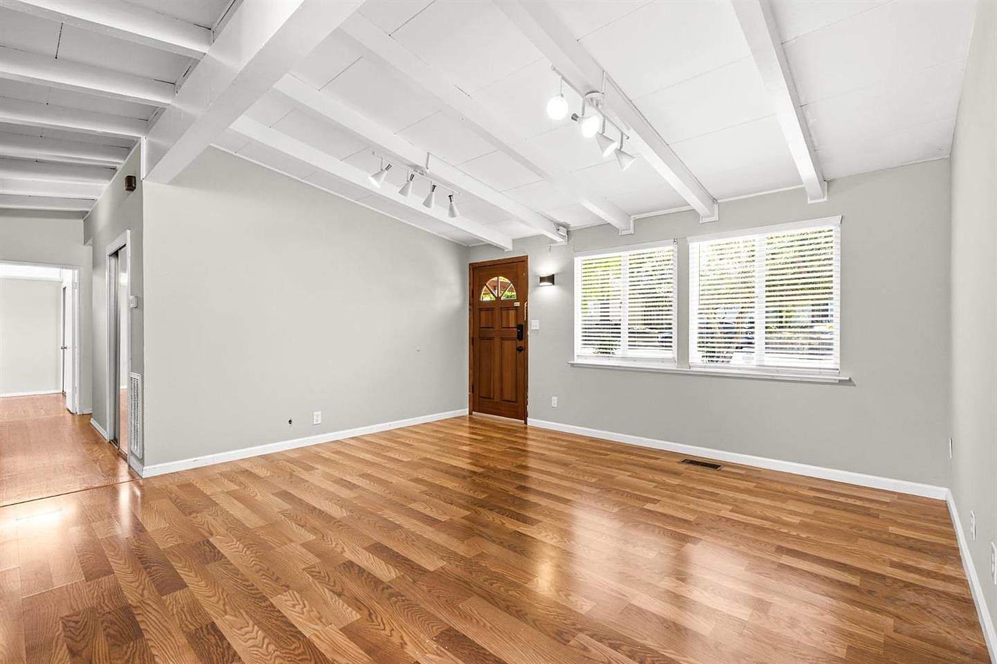 2217 Marion Ave photo 2