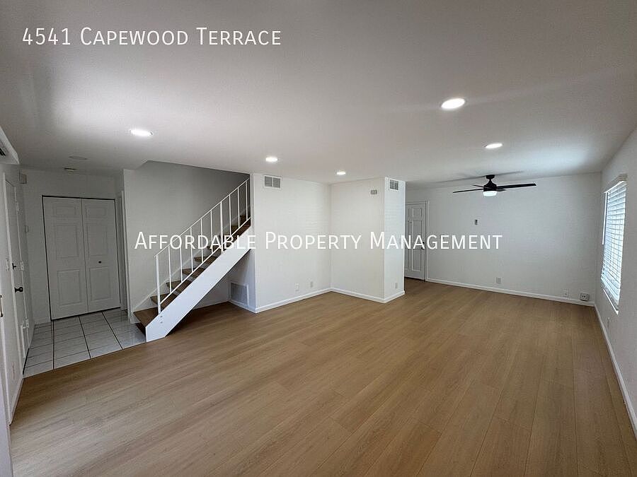 4541 Capewood Ter photo 4