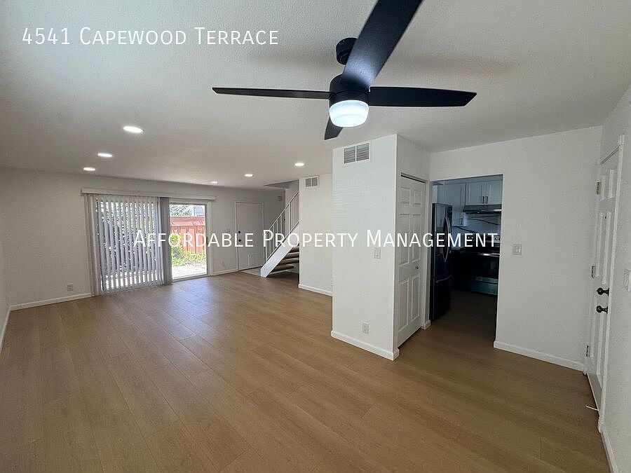 4541 Capewood Ter photo 2