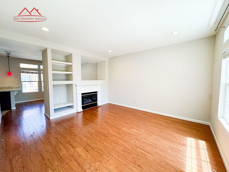 3634 Fitzsimmons Cmn photo 5