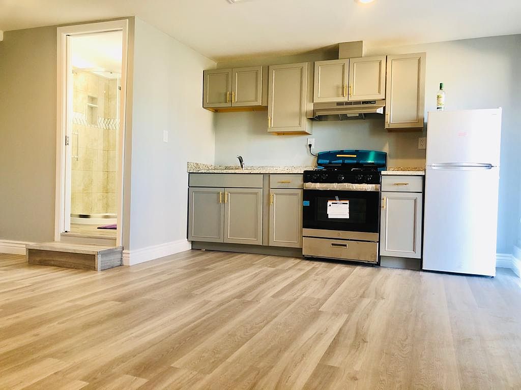 4859 Coco Palm Dr photo 2