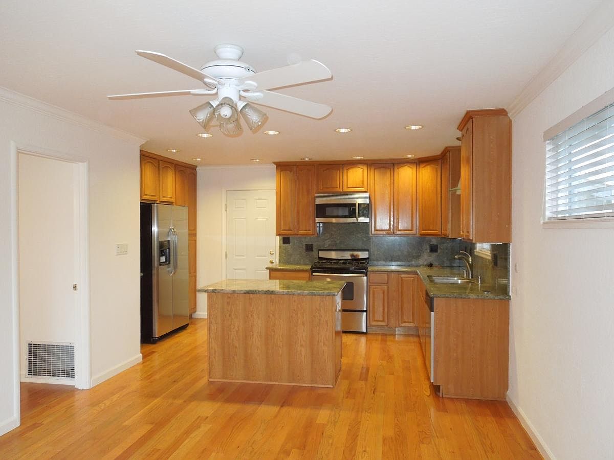 5467 Truman Pl photo 2