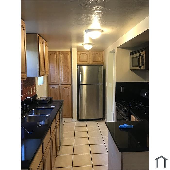 5712 Poplar Cmn photo 3