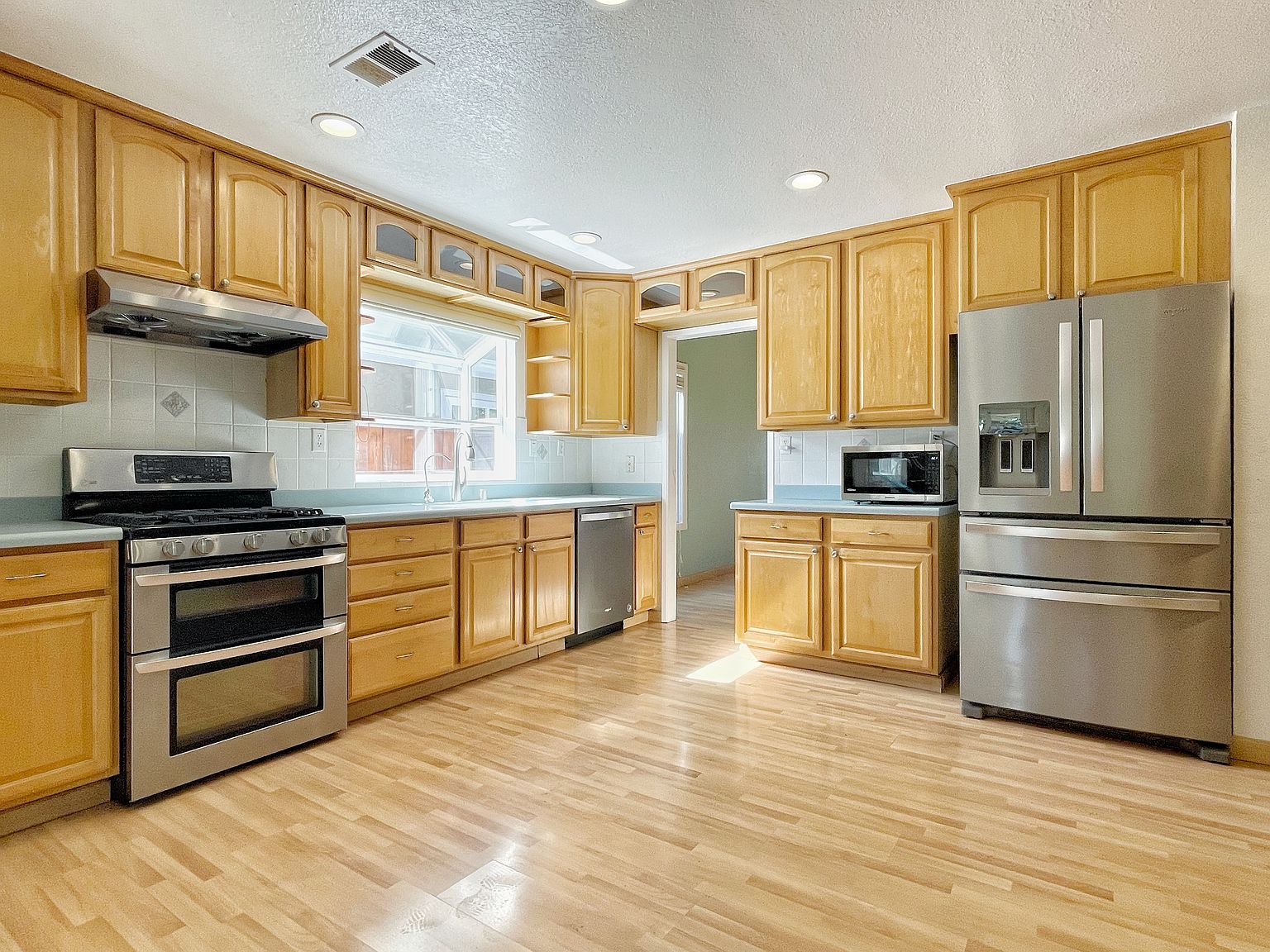 33691 Simple Ct photo 4