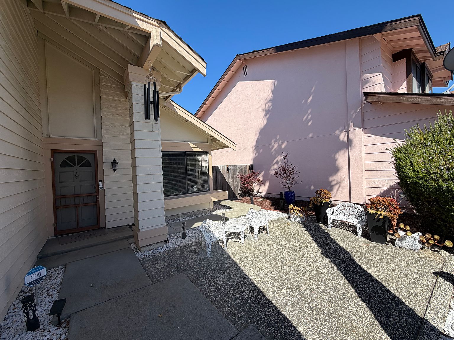 32727 Gustine St photo 2