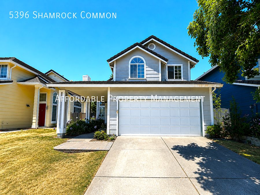 5396 Shamrock Cmn photo 2
