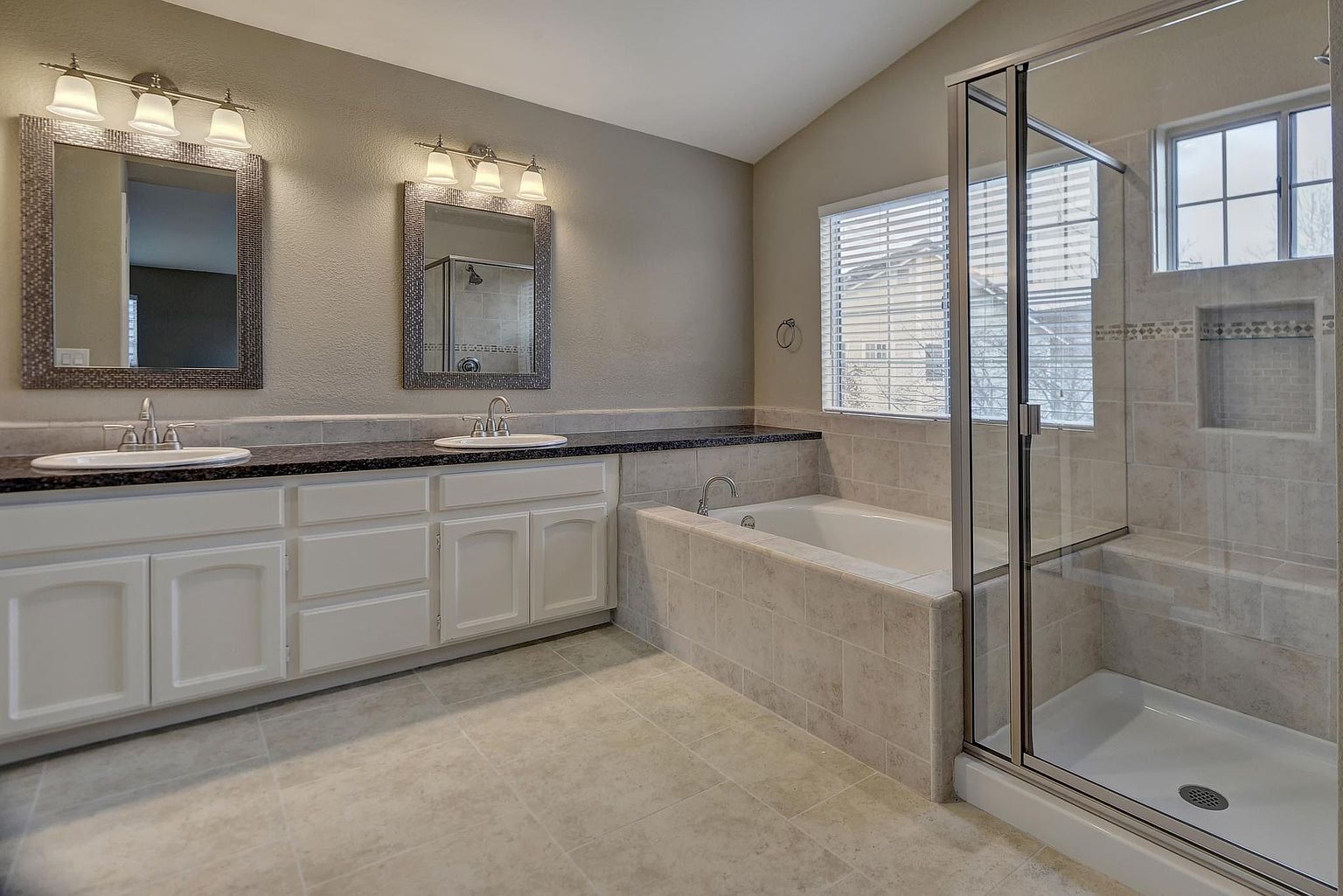 34028 Webfoot Loop photo 5