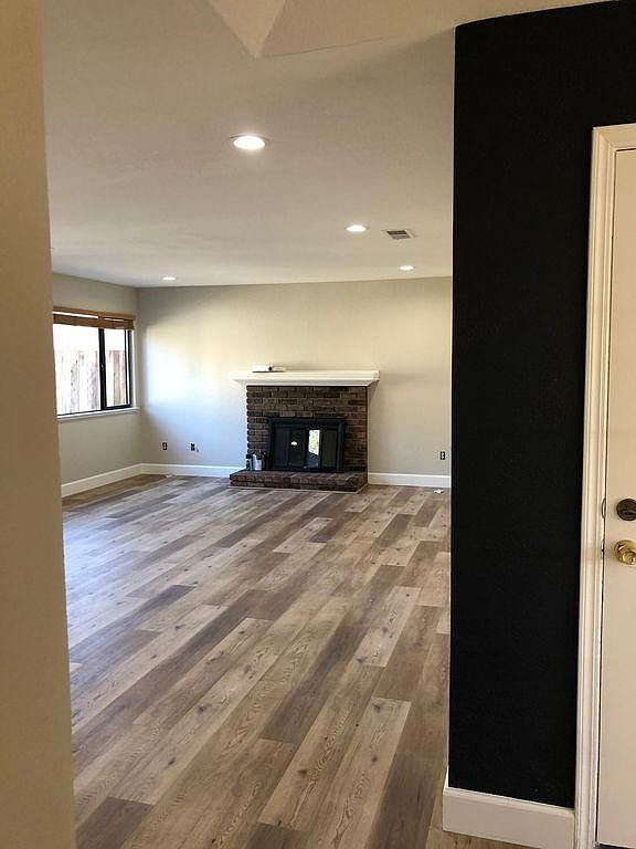 8074 Iglesia Dr photo 3