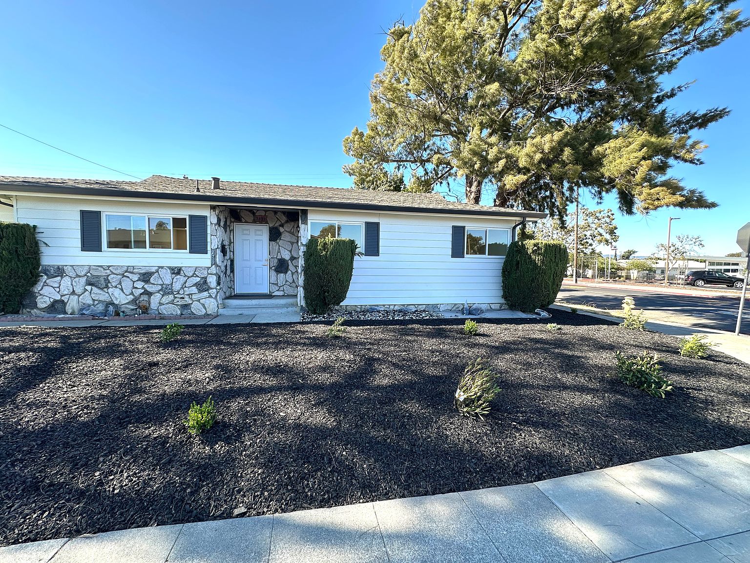 7777 Shannon Ave photo 2