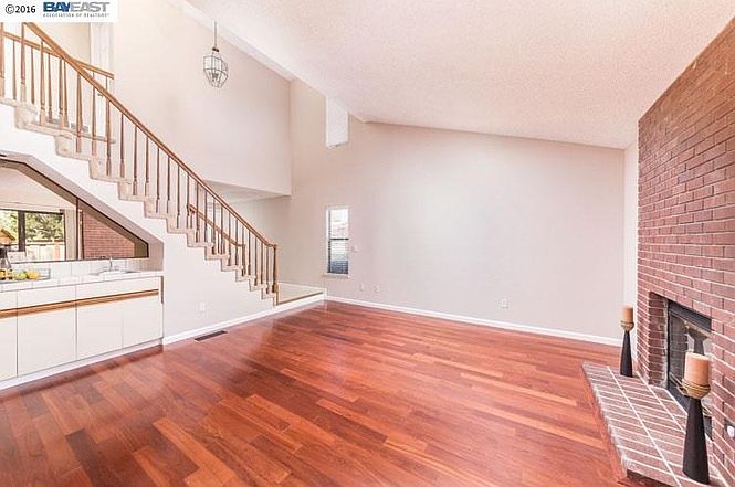 7816 Gate Way photo 3
