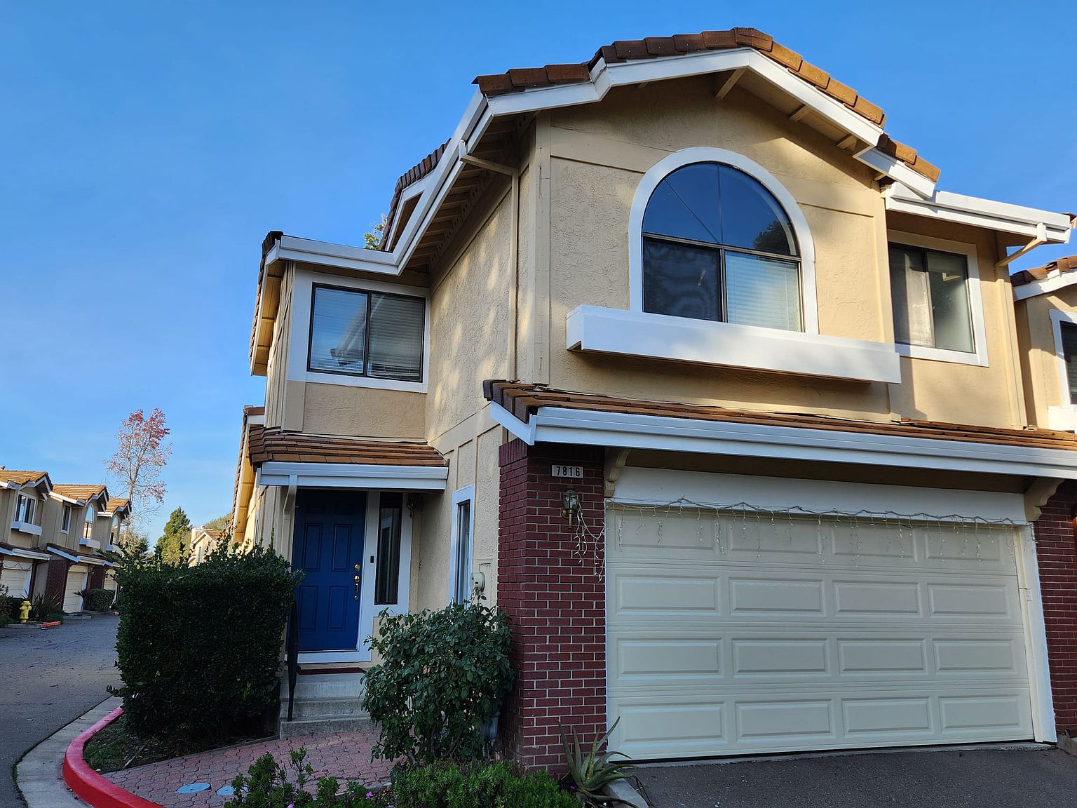 7816 Gate Way photo 2