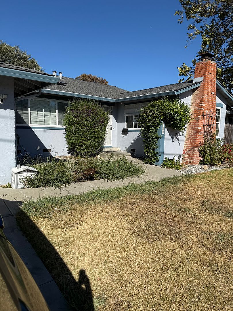 7389 Newcastle Ln photo 4