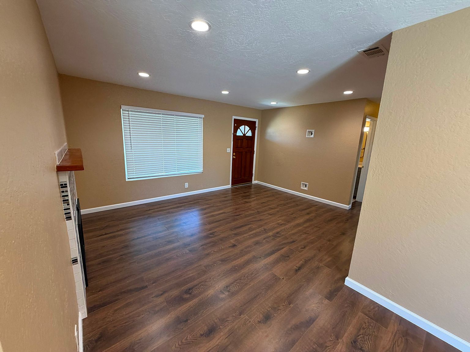 6958 Darian Ct photo 5