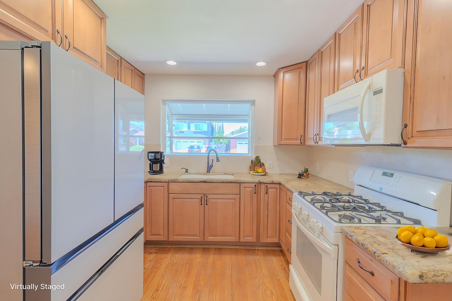 6944 Cedar Ln photo 4