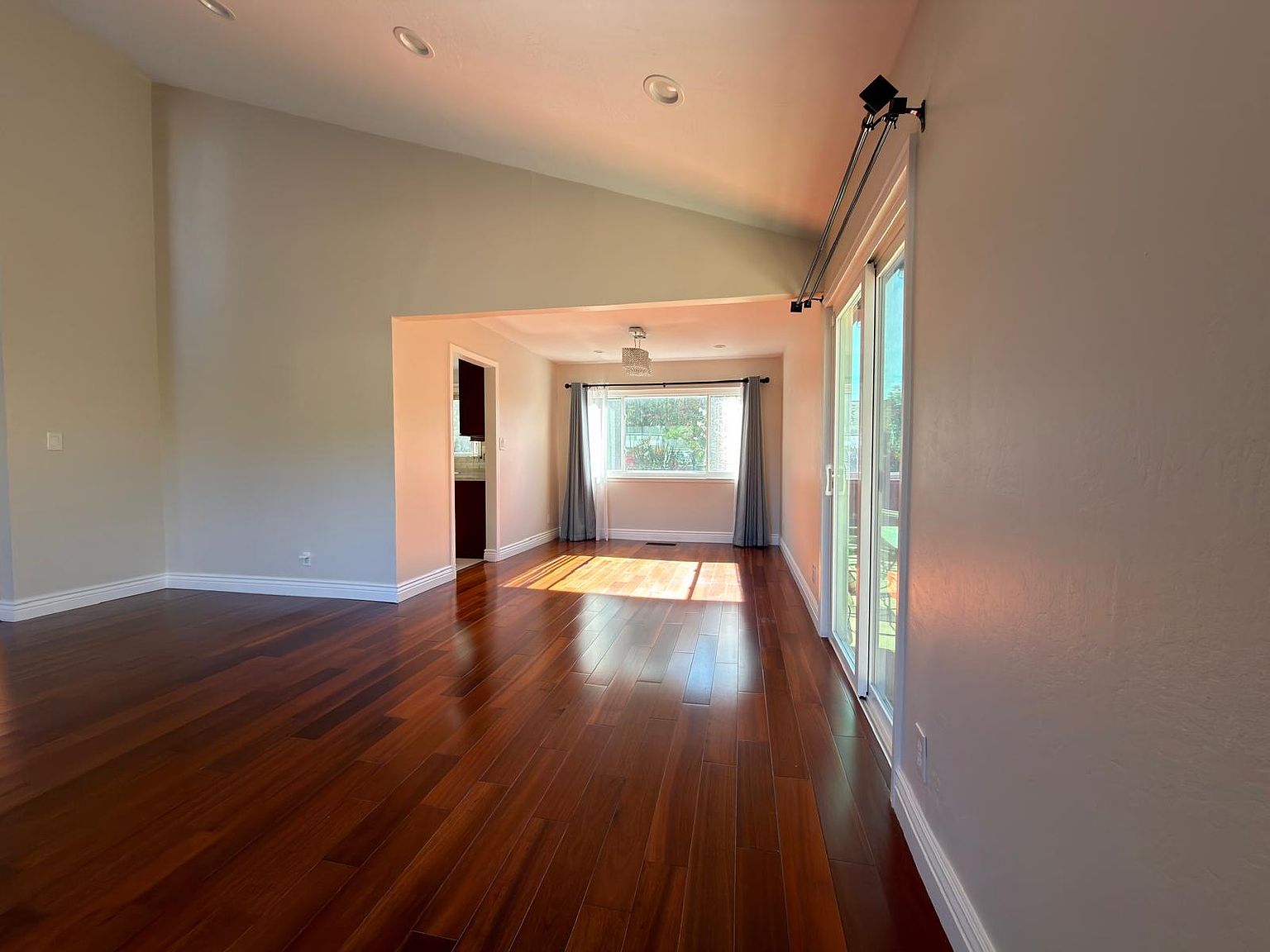 3684 Carlsbad Way photo 5