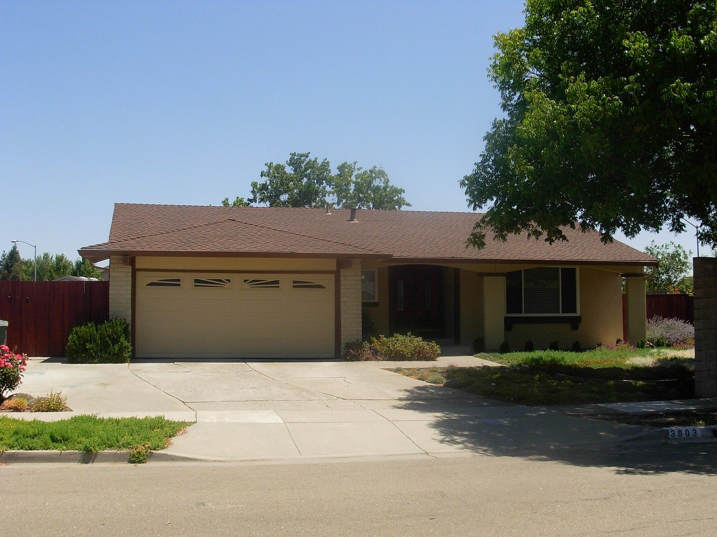 3BR/2BA Single Family House on Payne Rd · Pleasanton photo 4