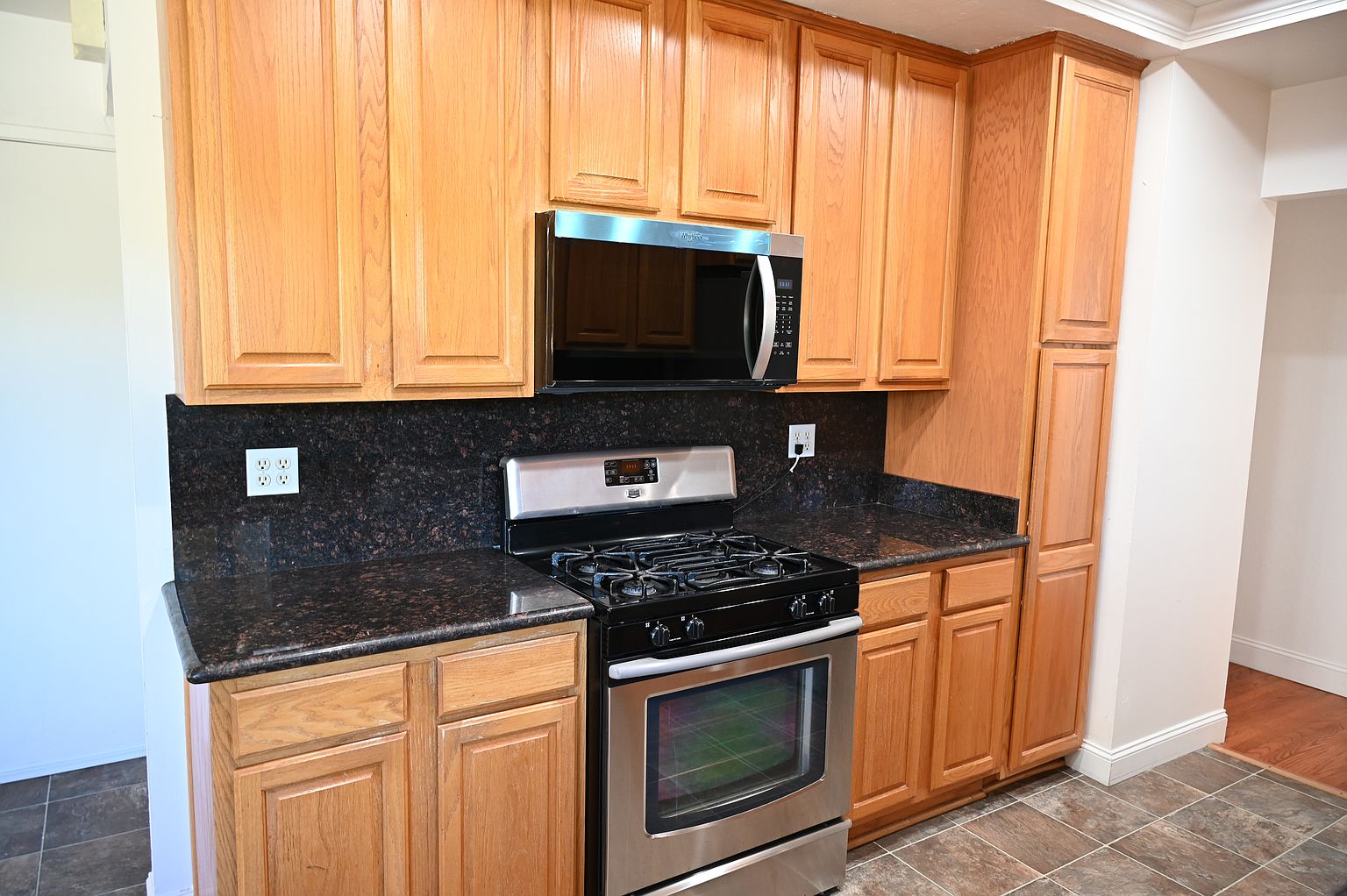 4233 Nova Ct photo 4