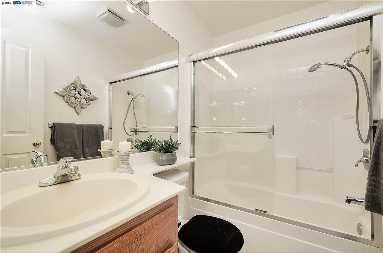 4287 Zevanove Ct photo 3