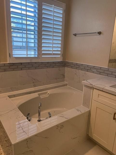 2973 Moreno Ave photo 2
