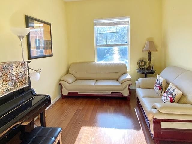 2765 Chocolate St photo 4