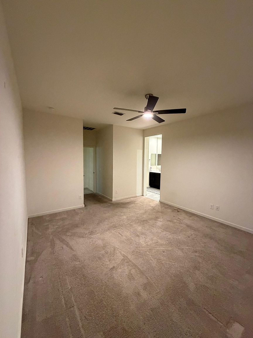 423 W Tenia Trl photo 5