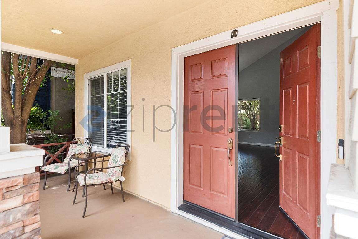 4755 Fawn Way photo 5