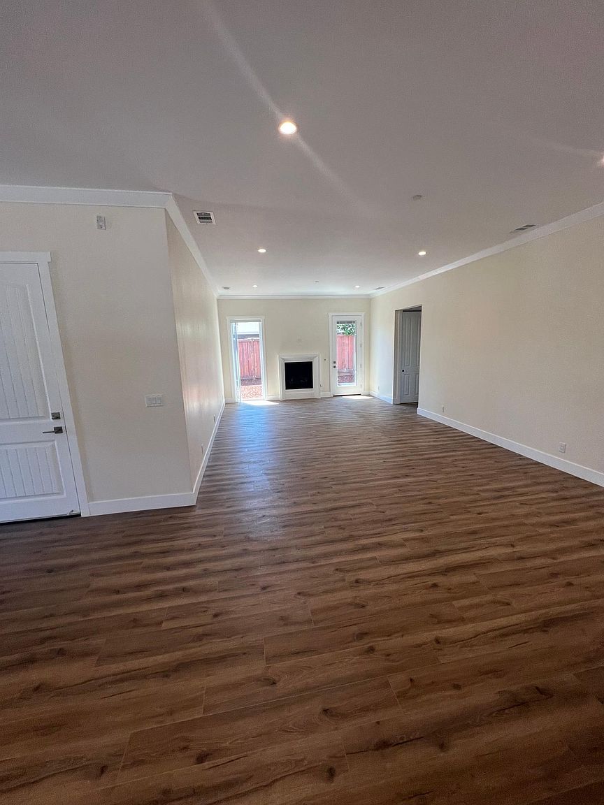 17635 Peak Ave photo 5