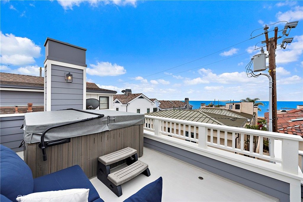 212 Marguerite Ave photo 4