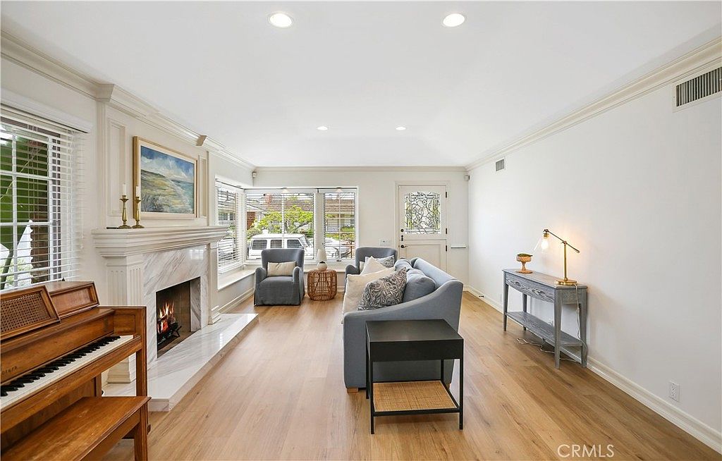 308 Orchid Ave photo 3